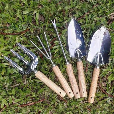 Outils de jardinage