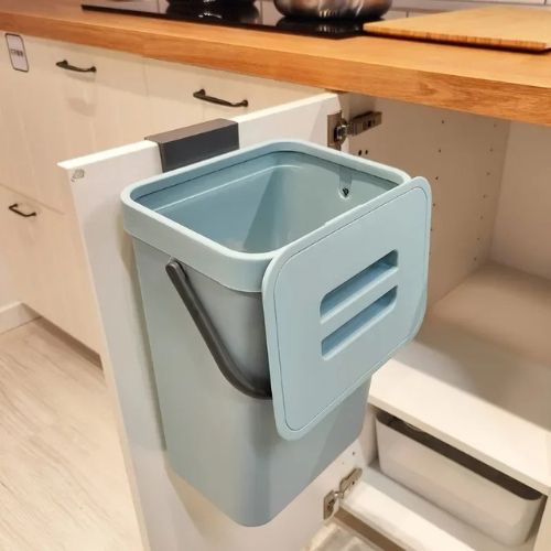composteur-de-cuisine-bleu
