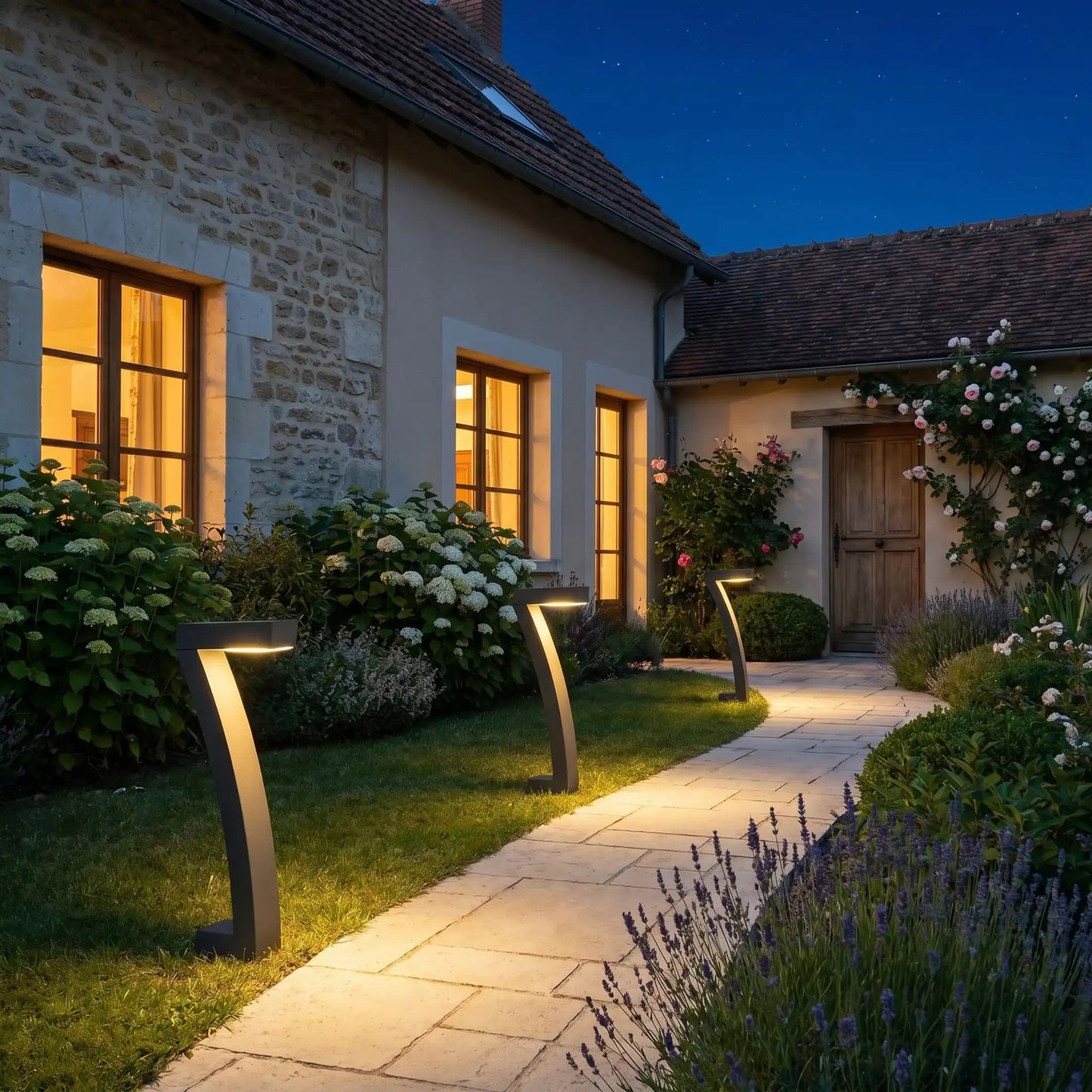 jardin-lampe-solaire-soir