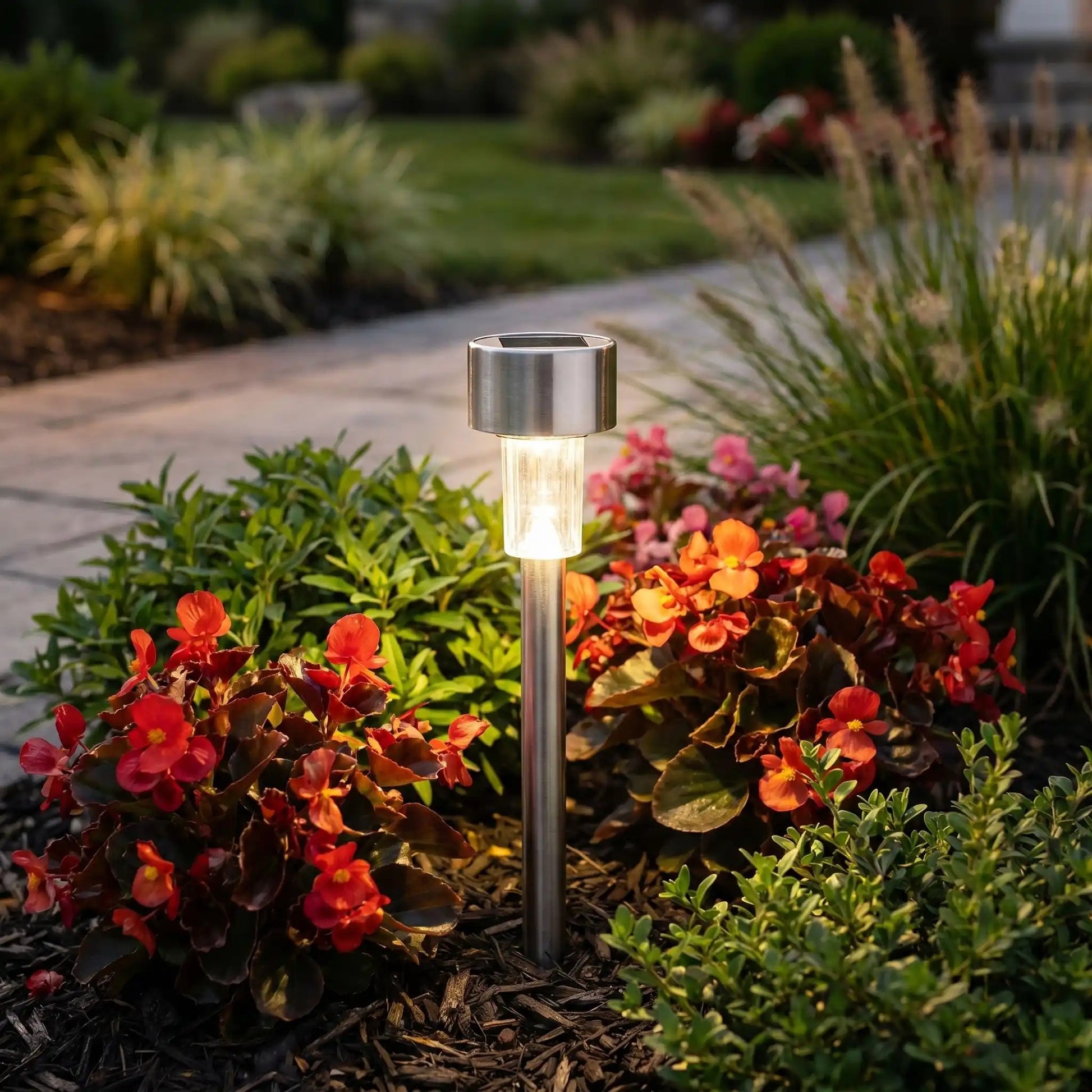 lampes-solaires-pour-le-jardin-décoratif