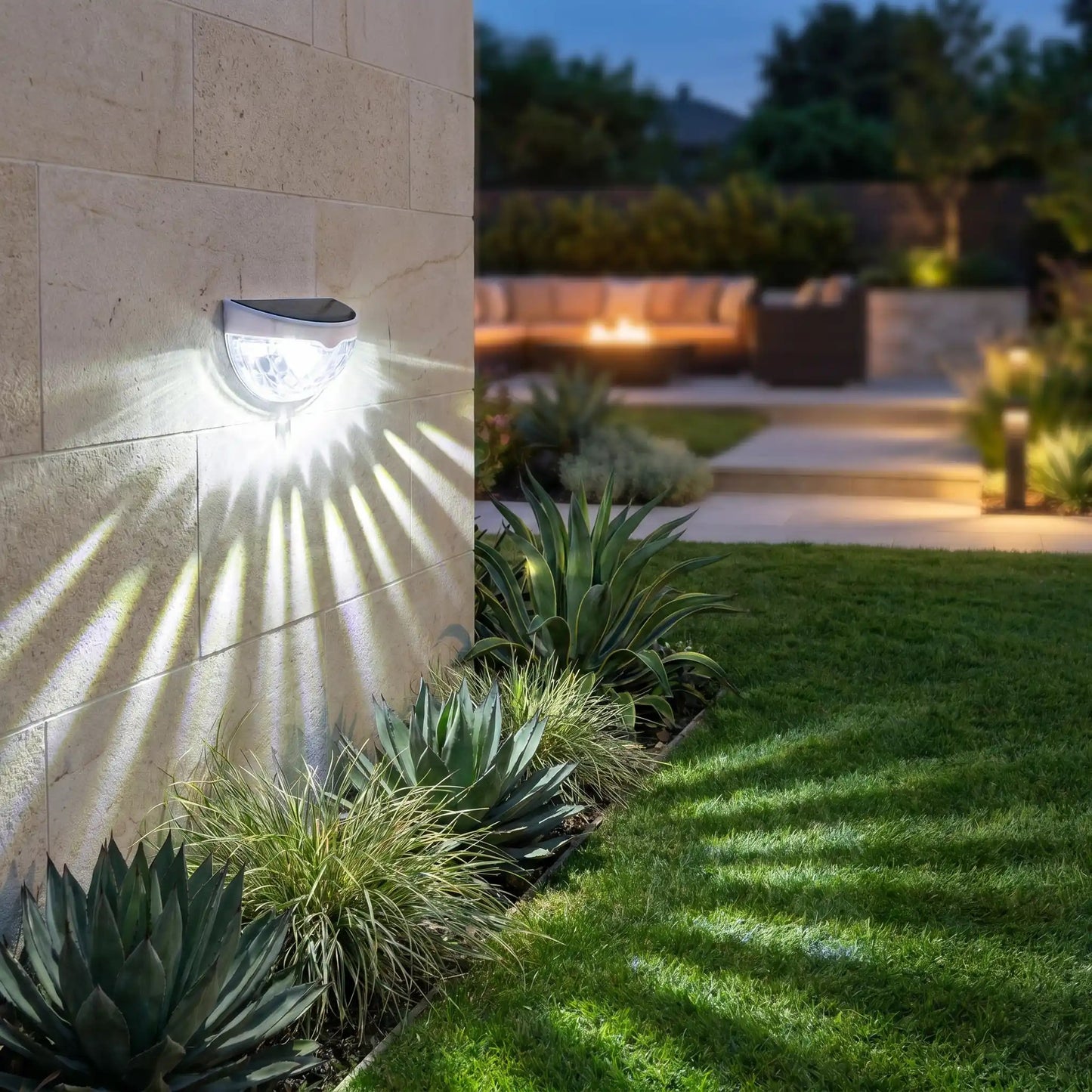 lumiere-exterieur-solaire-blanche-froide