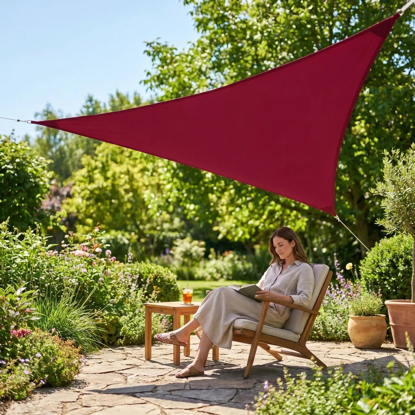 toile-d'ombrage-triangulaire-rouge