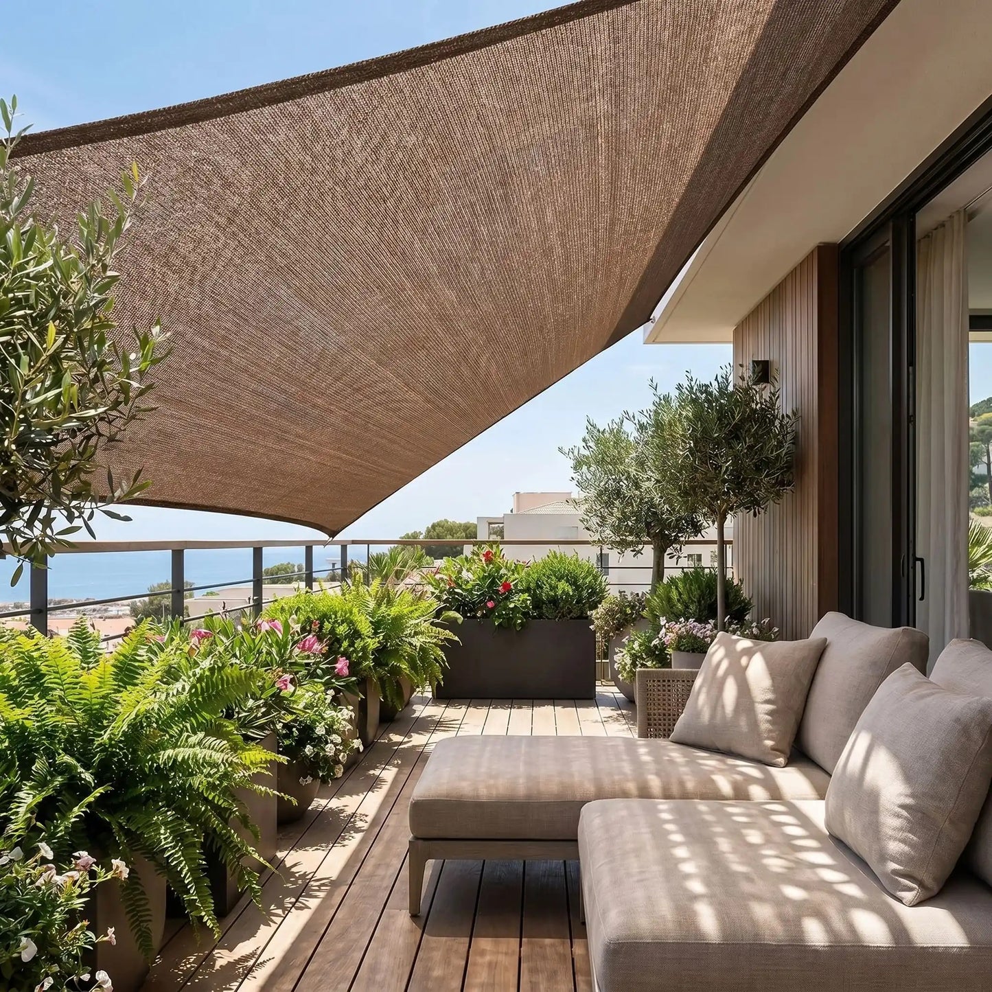 voile-d'ombrage-trapeze-balcon